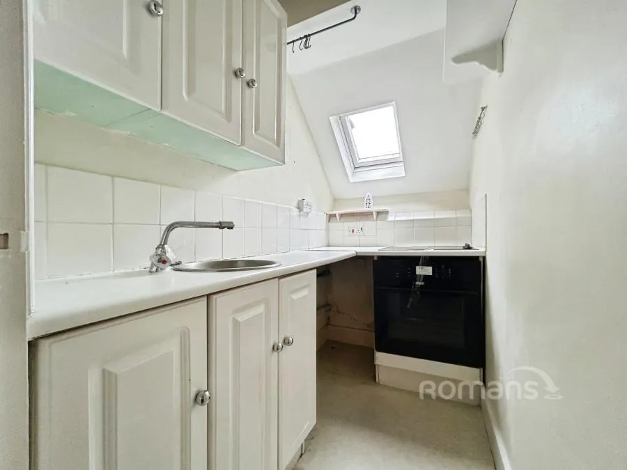Reading Road South, Fleet, GU52, photo 6