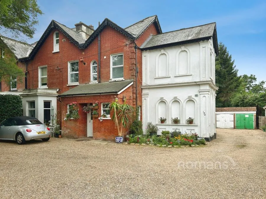 1 bed flat for sale, Reading Road South, Fleet, GU52
