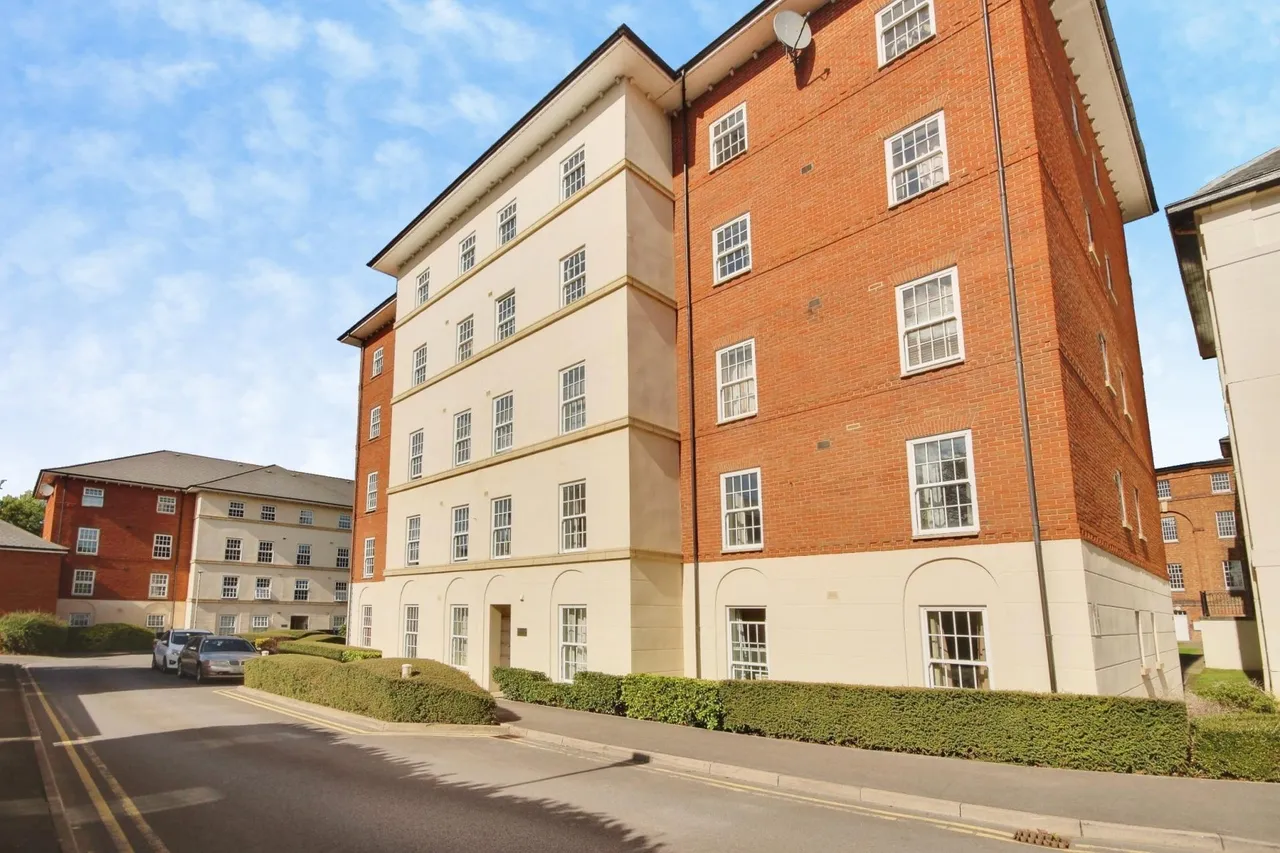 Harescombe Drive, GRH (Gloucestershire Royal Hospital), Gloucester, GL1, photo 9