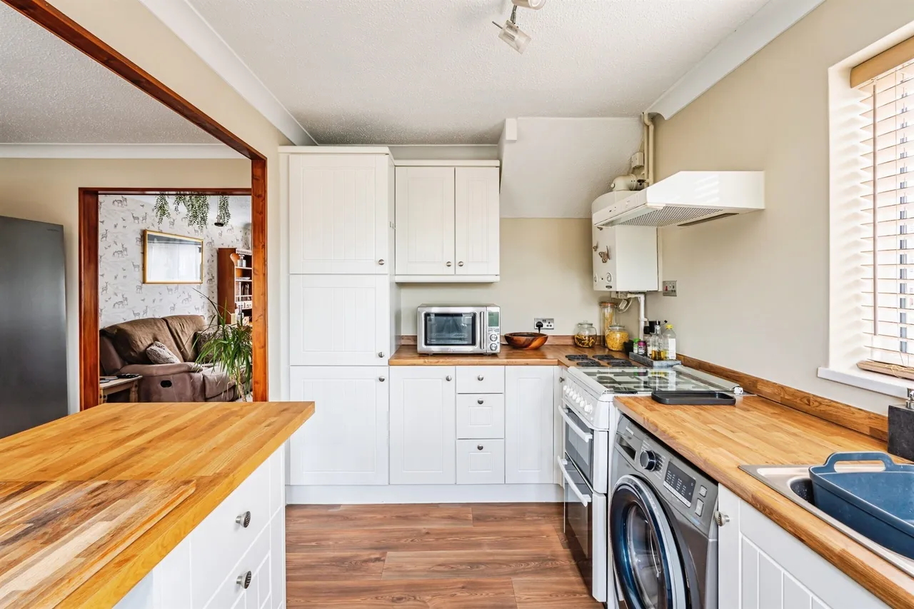Fern Close, Eastbourne, BN23, photo 7