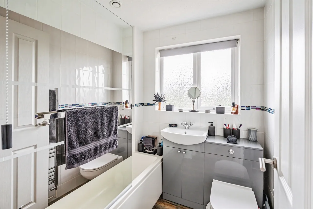 Fern Close, Eastbourne, BN23, photo 13