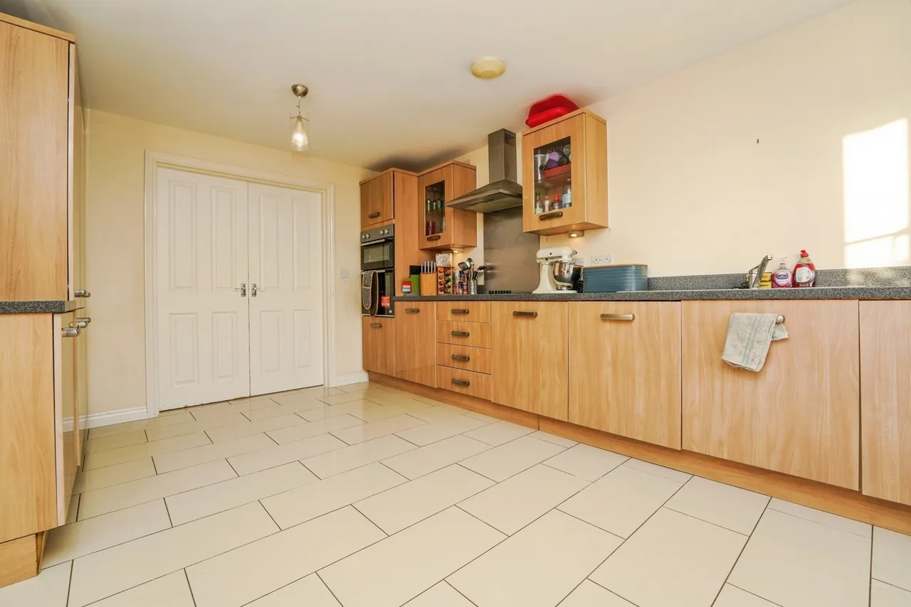 Holst Grove, Cheltenham, GL51, photo 13