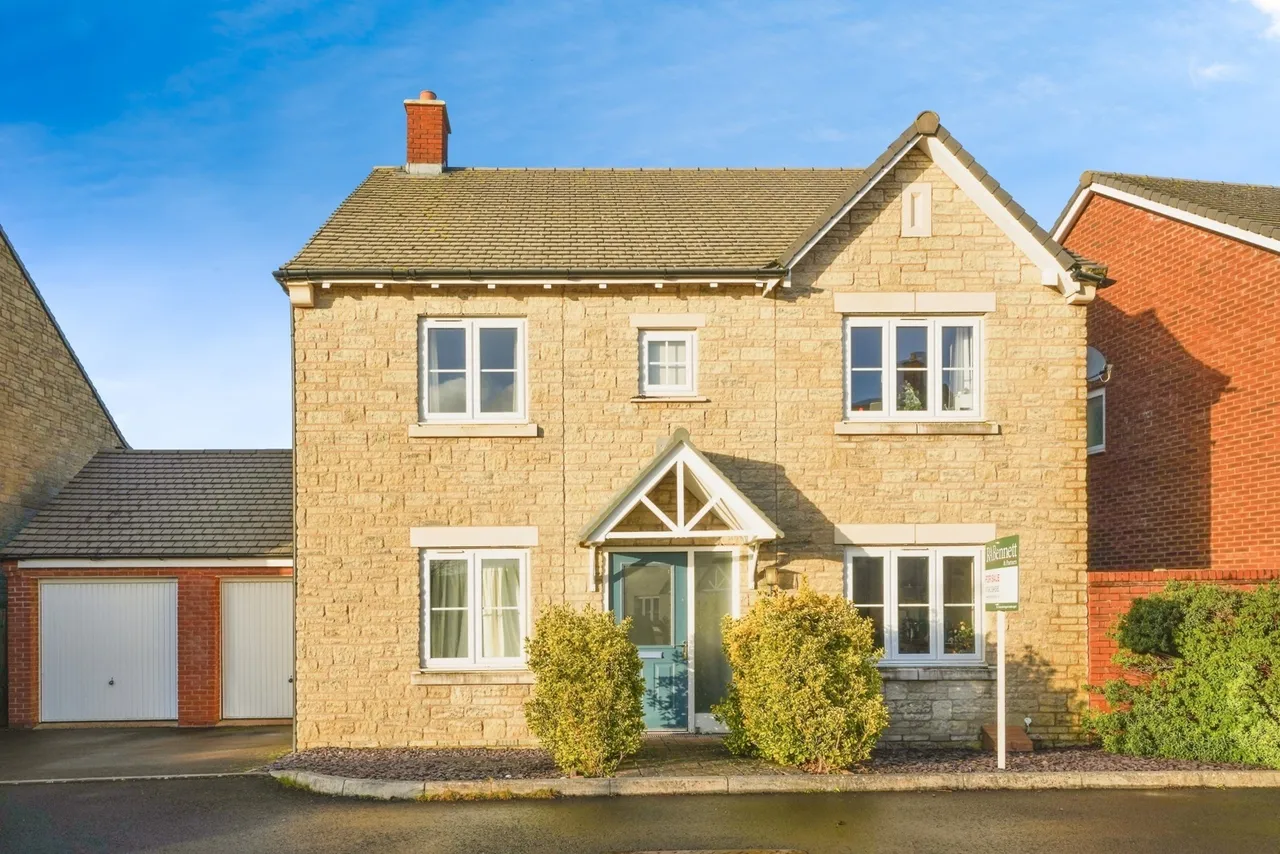 4 bed house for sale, Holst Grove, Cheltenham, GL51