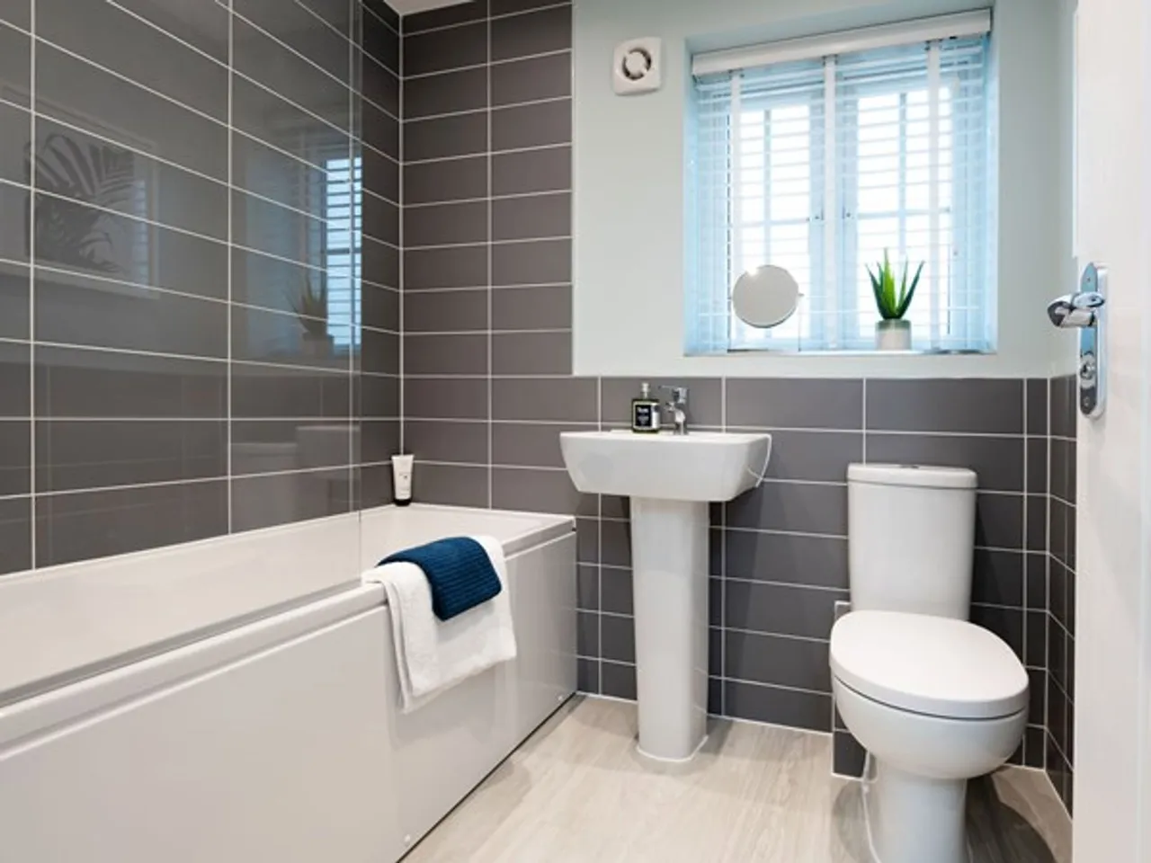 Manor Road, Selsey, PO20, photo 9