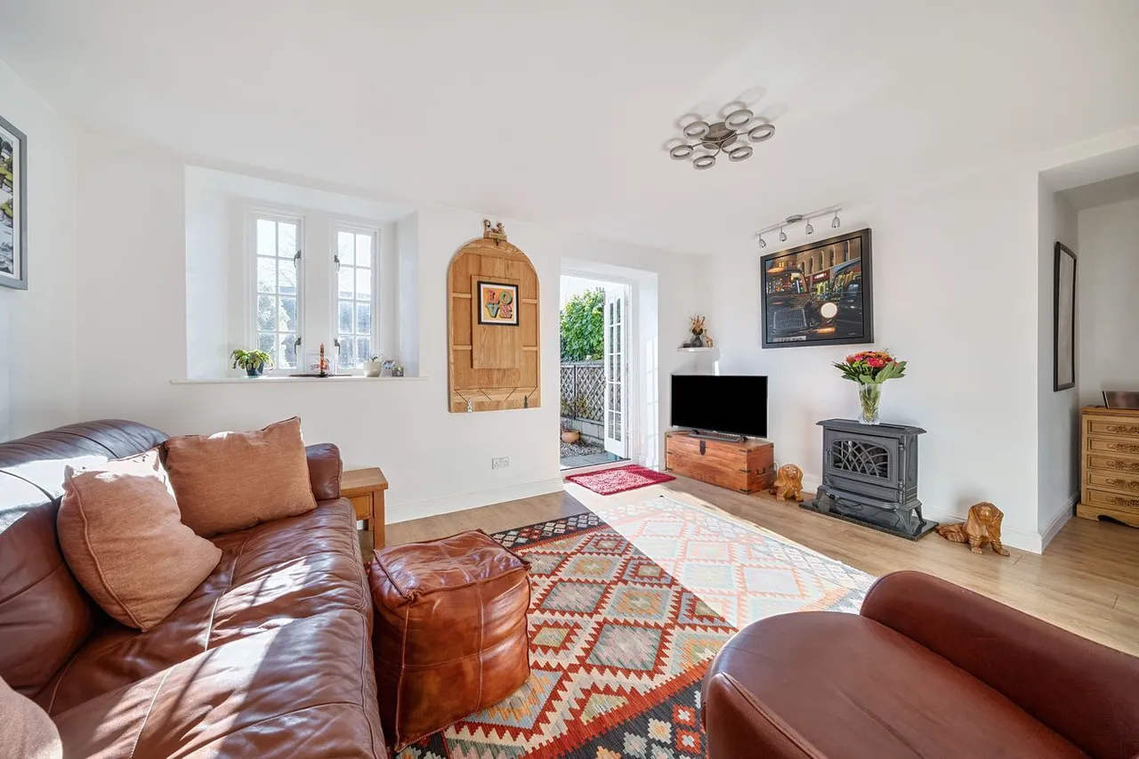 Lower Chapel Court, South Horrington Village, BA5, photo 3
