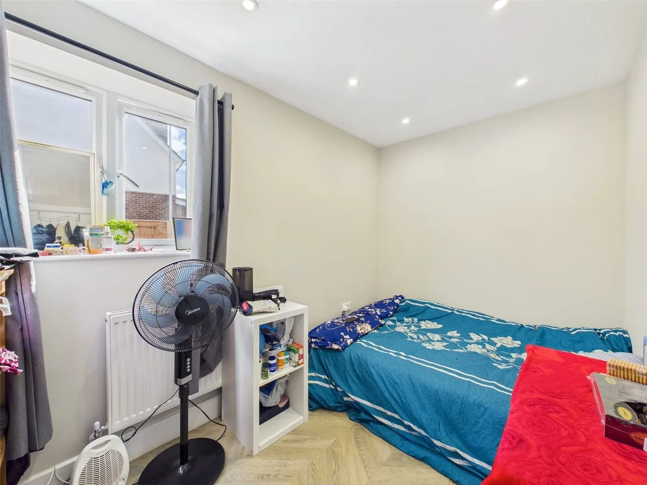 Chestnut Close, Hayes, UB3, photo 5