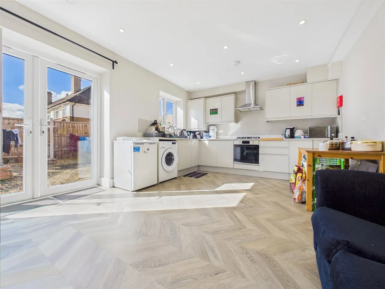 Chestnut Close, Hayes, UB3, photo 2