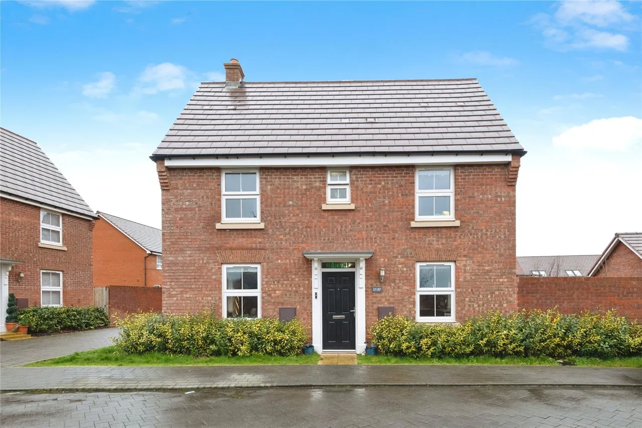 3 bed house for sale — Alfred Way, Buckingham