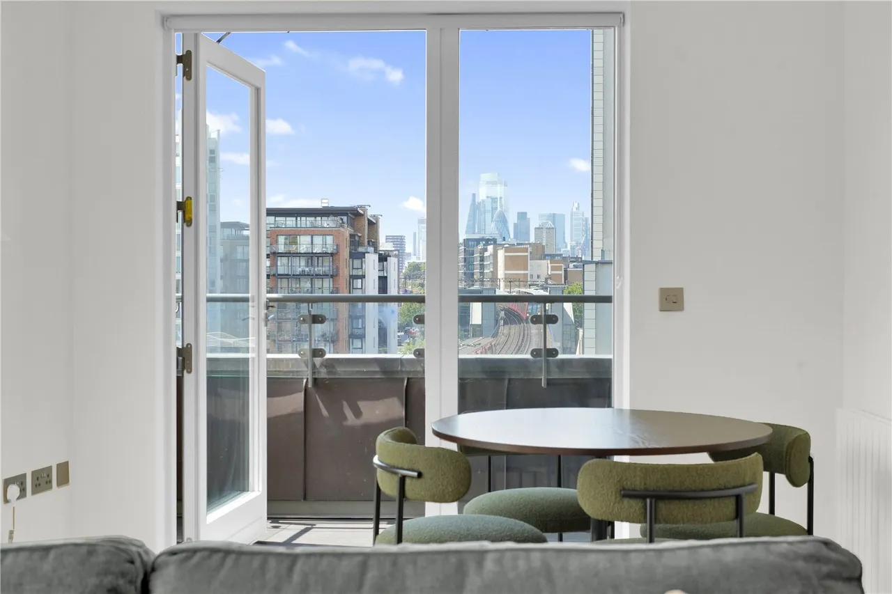 Vitruvian Court, Limehouse Basin, E14, photo 32