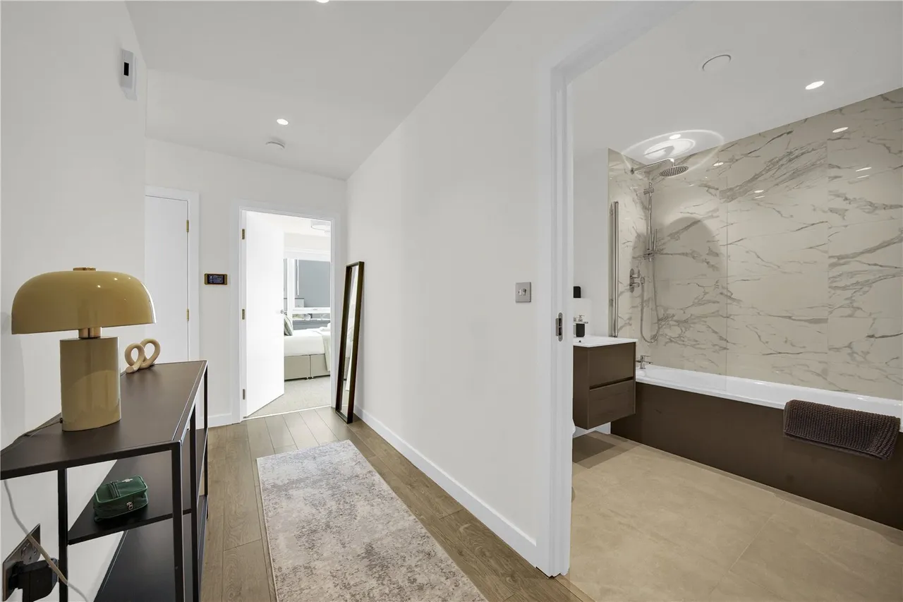Vitruvian Court, Limehouse Basin, E14, photo 27