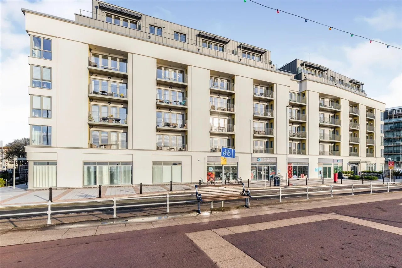 South Parade, Southsea, PO4, photo 13