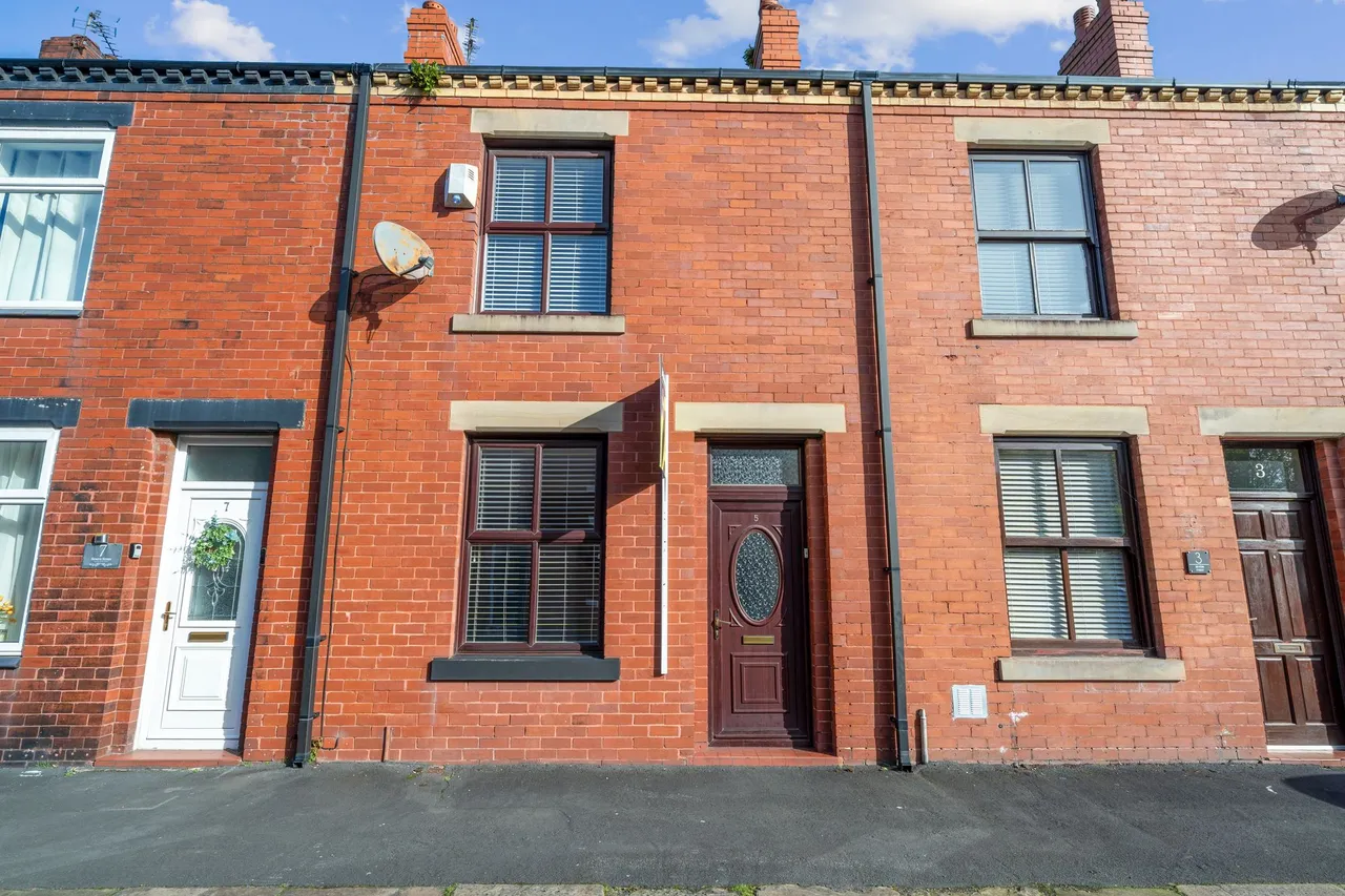 2 bed house for sale, Severn Street, Leigh, WN7