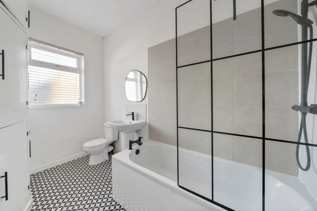 Severn Street, Leigh, WN7, photo 10