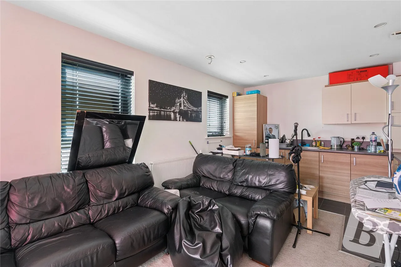 Ager Avenue, Dagenham, RM8, photo 7