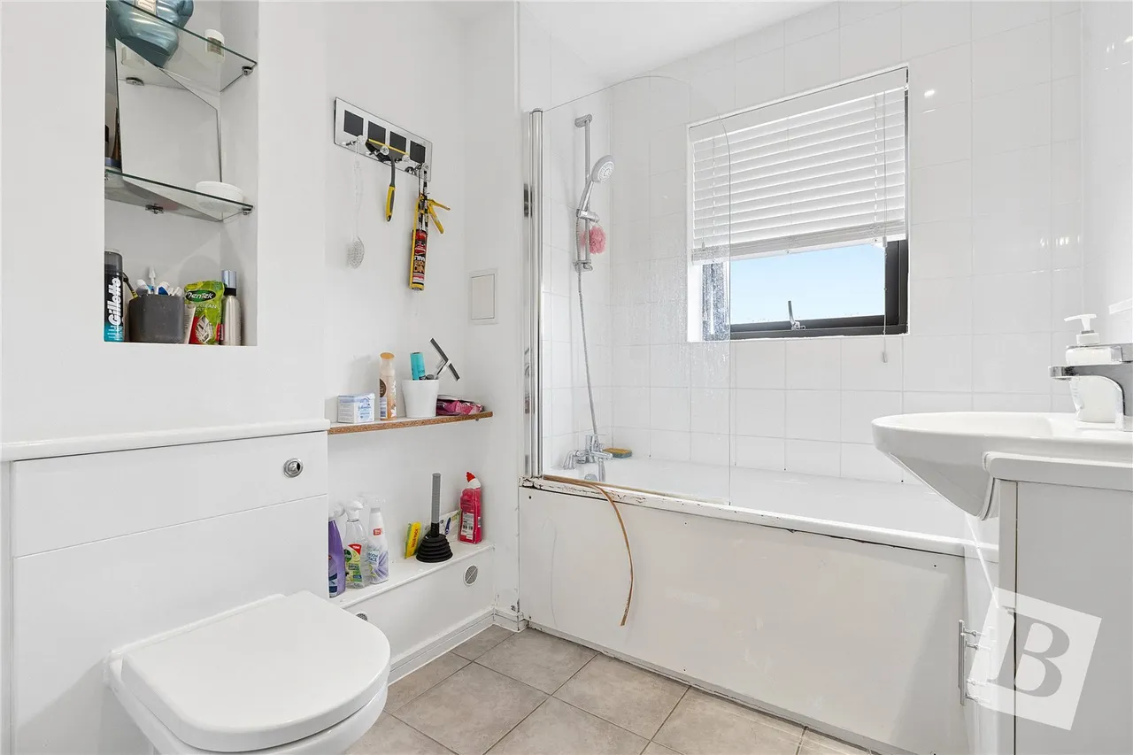 Ager Avenue, Dagenham, RM8, photo 4