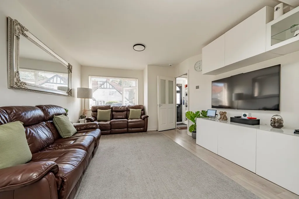 Weald Road, Hillingdon, UB10, photo 4