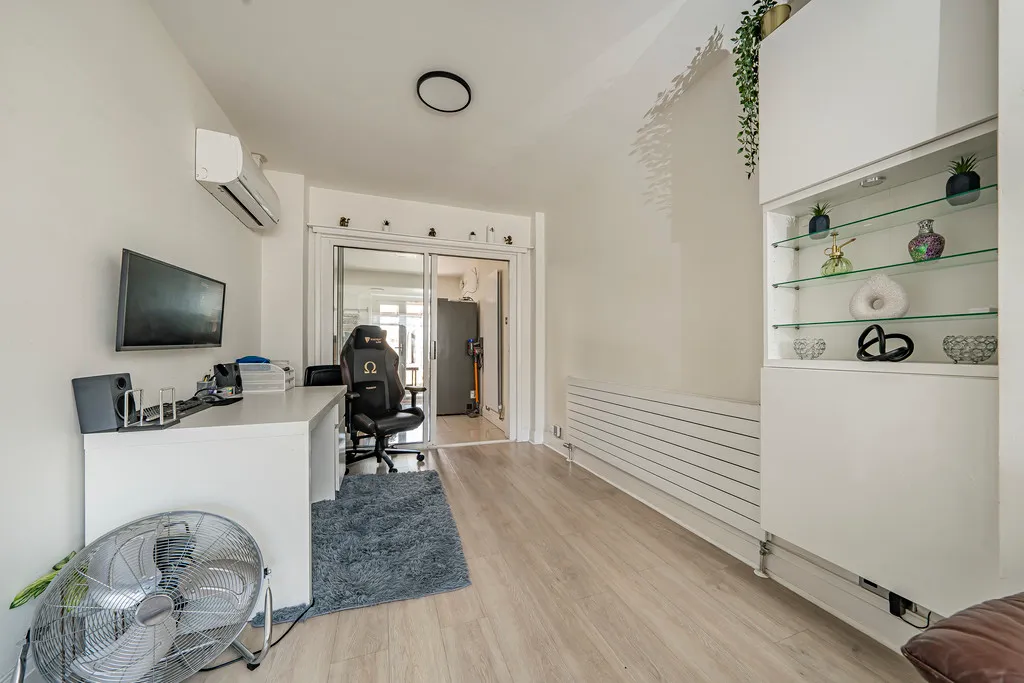 Weald Road, Hillingdon, UB10, photo 30