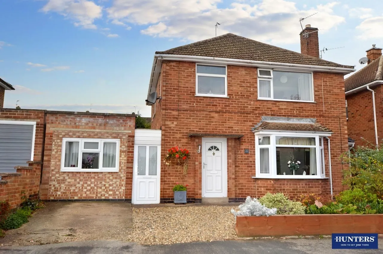 3 bed house for sale — Eastway Road, Wigston, Leicestershire