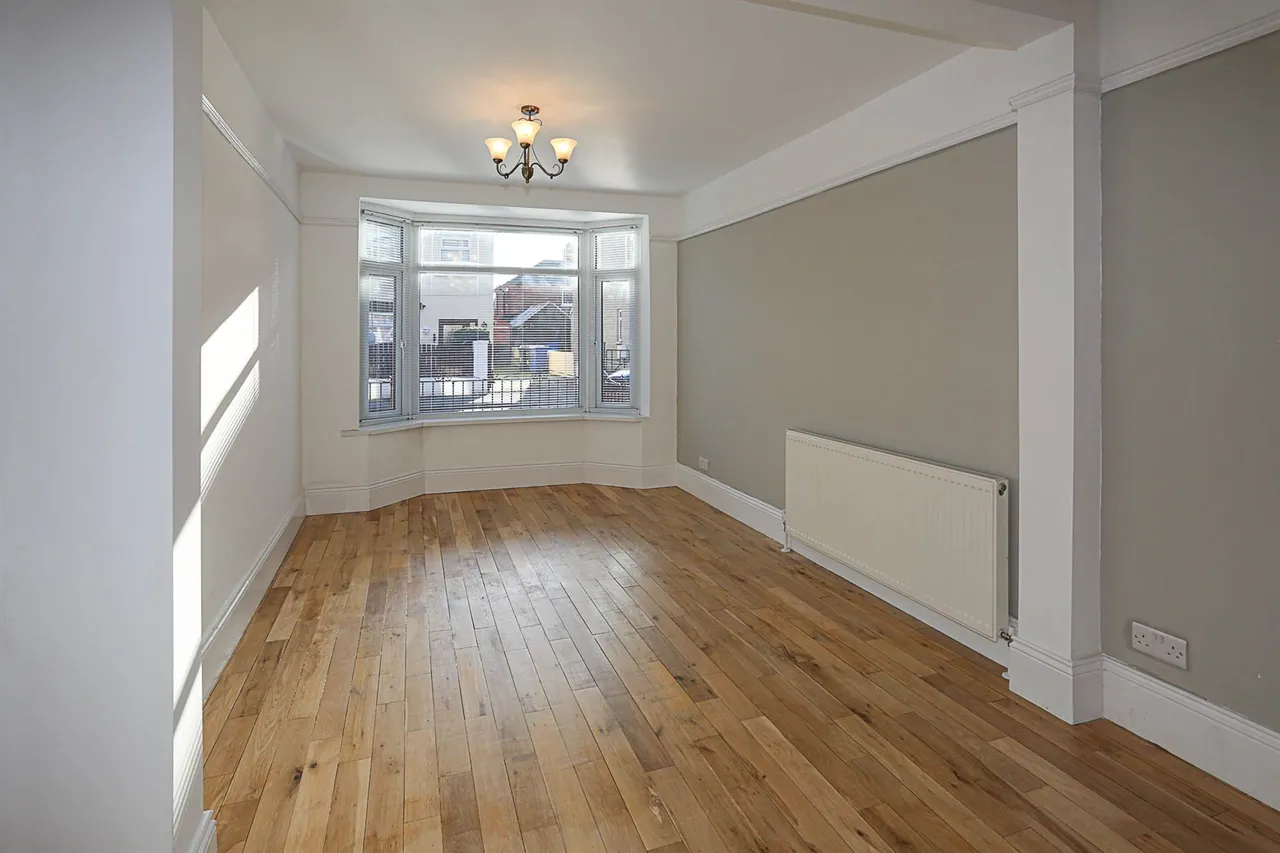 Loopland Drive, Belfast, BT6, photo 5