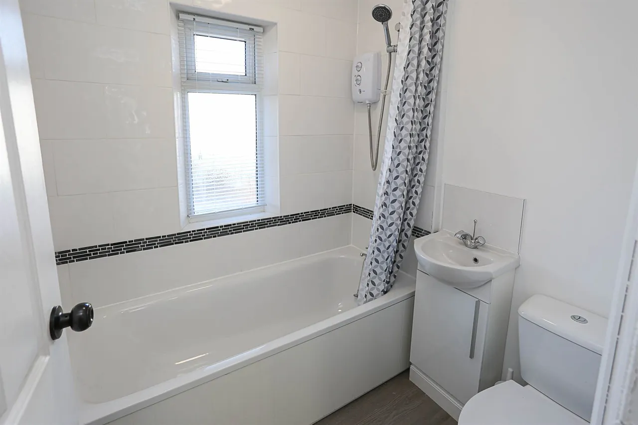 Loopland Drive, Belfast, BT6, photo 17