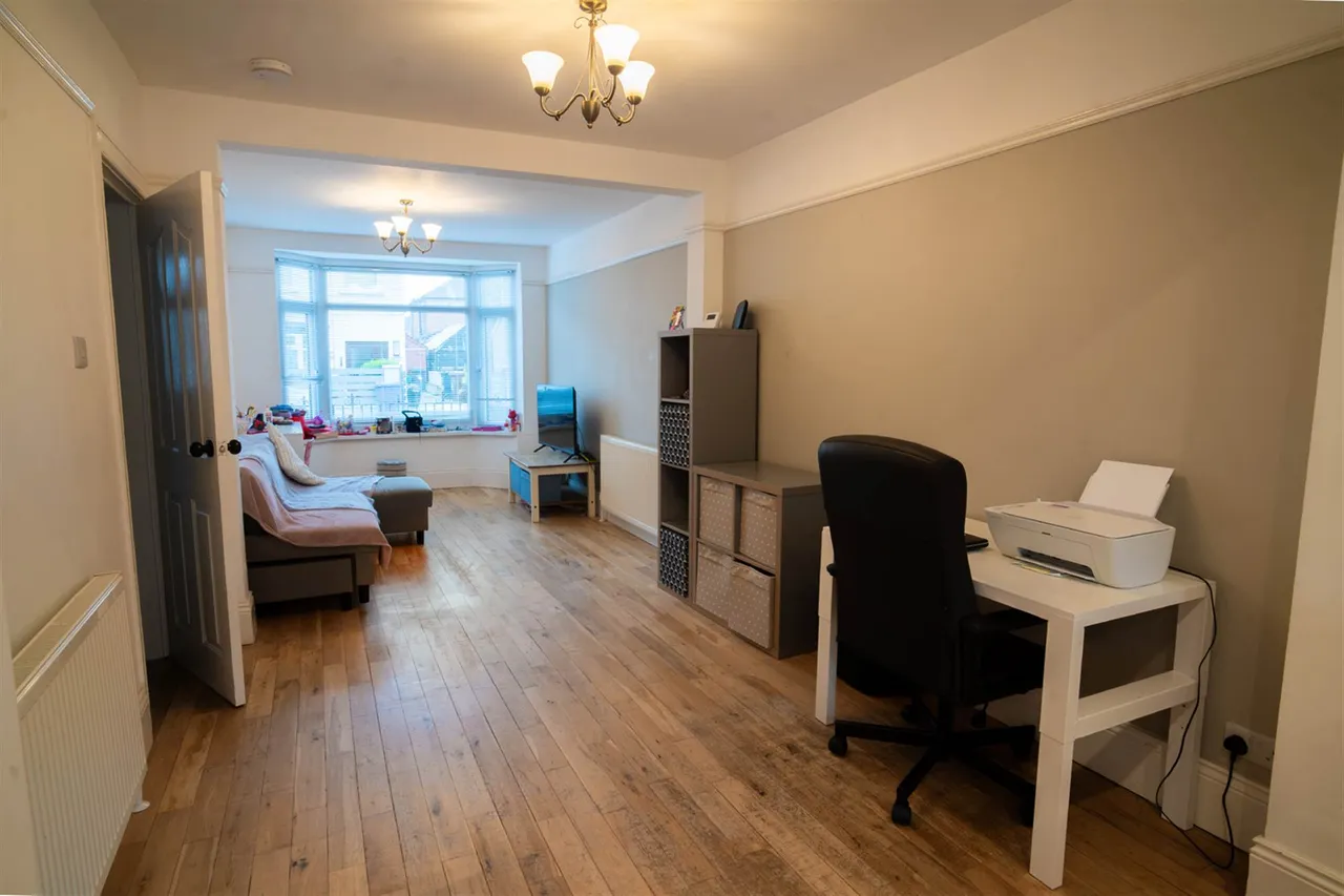 Loopland Drive, Belfast, BT6, photo 8