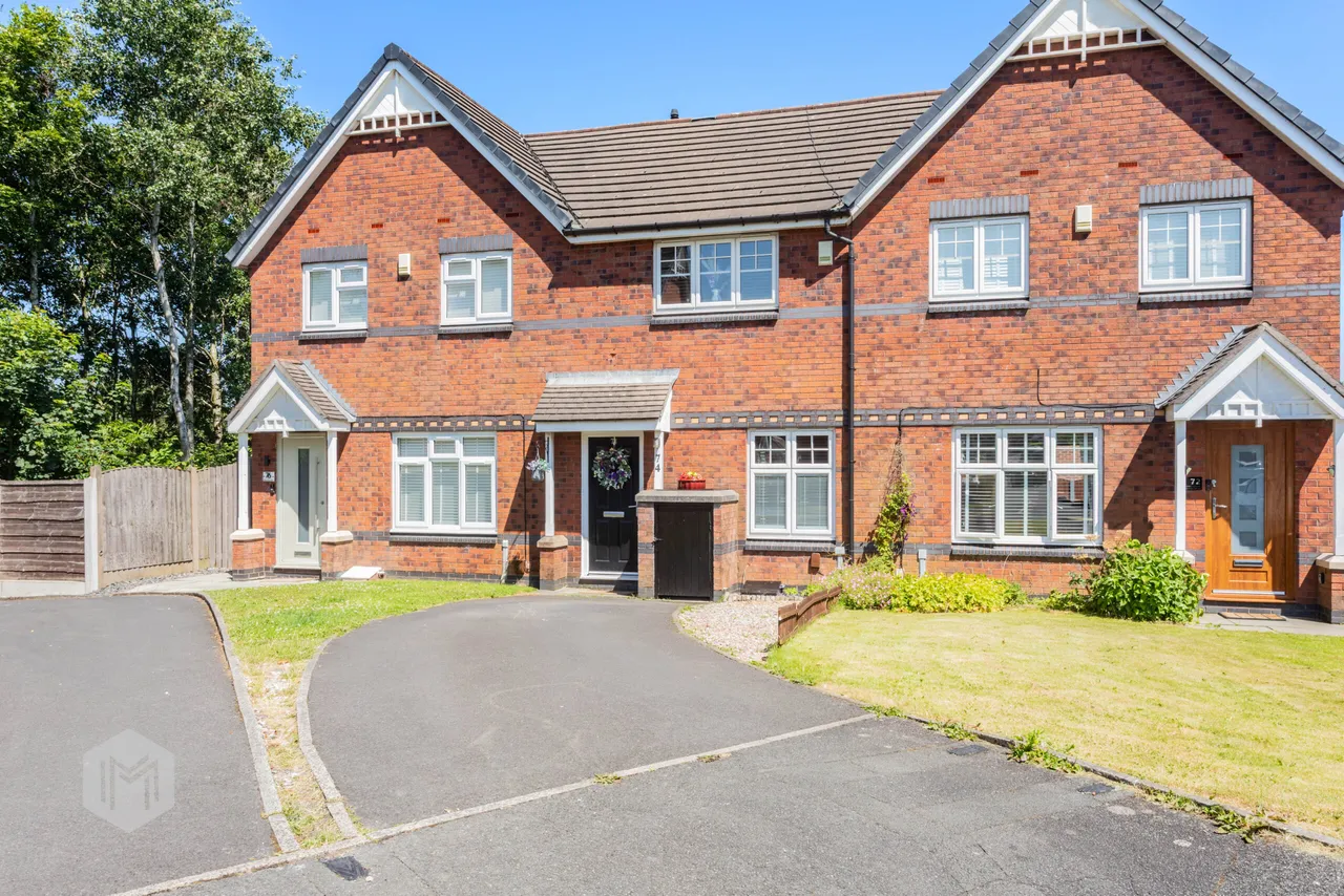 2 bed house for sale — Dixon Green Drive, Farnworth, Bolton, BL4 7EQ