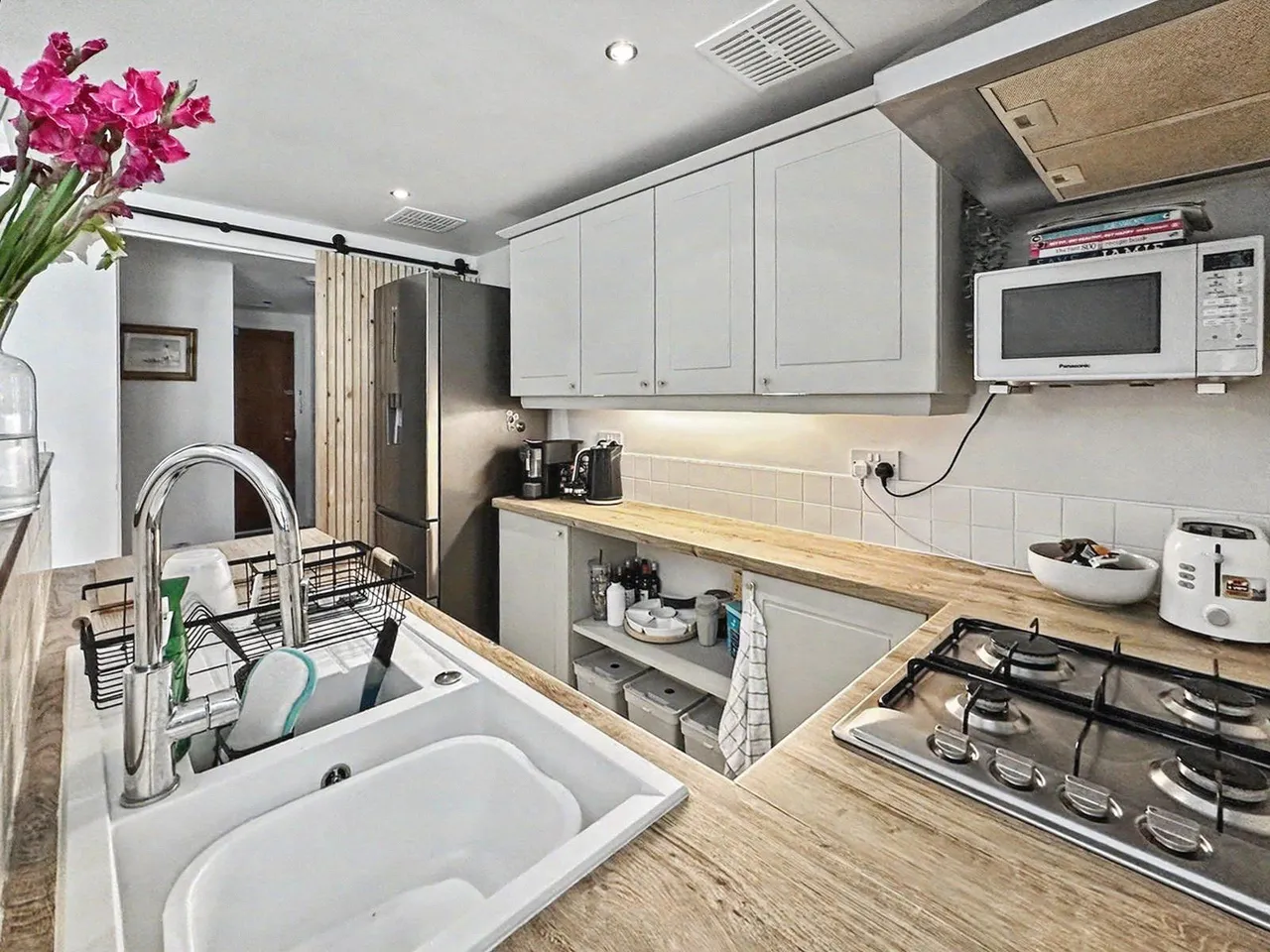 Broadgate Lane, Horsforth, LS18, photo 14