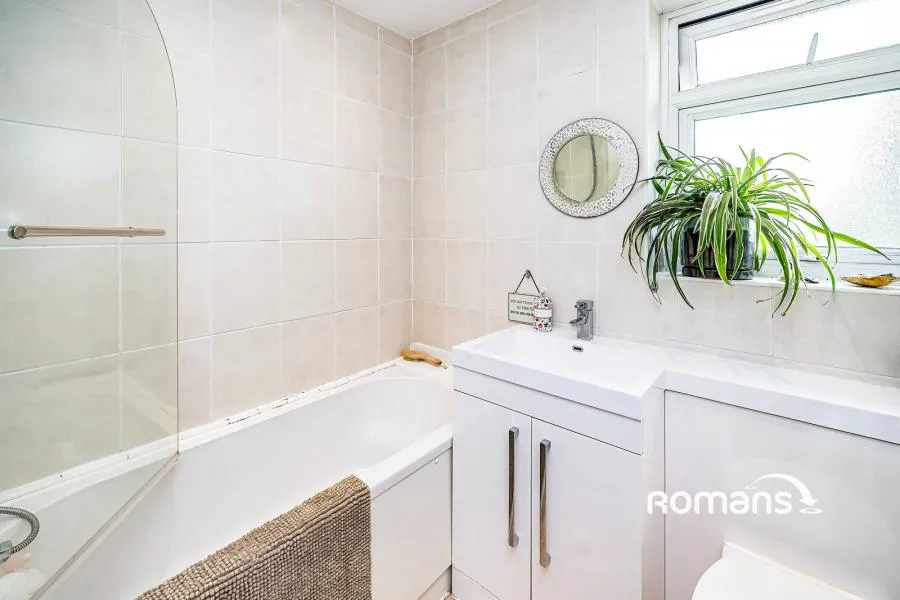 Lillibrooke Crescent, Maidenhead, SL6, photo 8