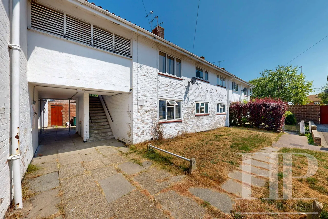 Forester Road, Crawley, RH10, photo 13