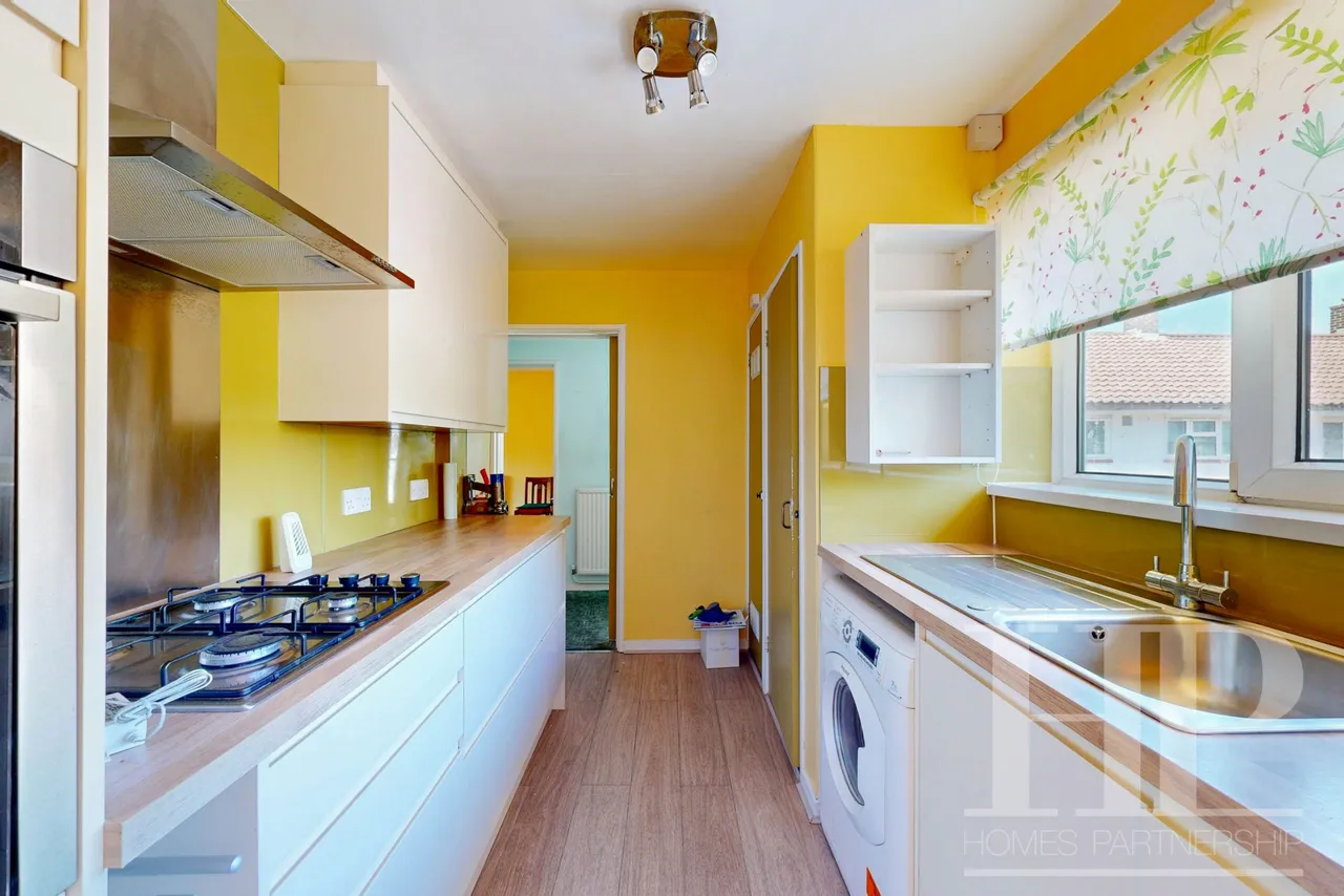Forester Road, Crawley, RH10, photo 8