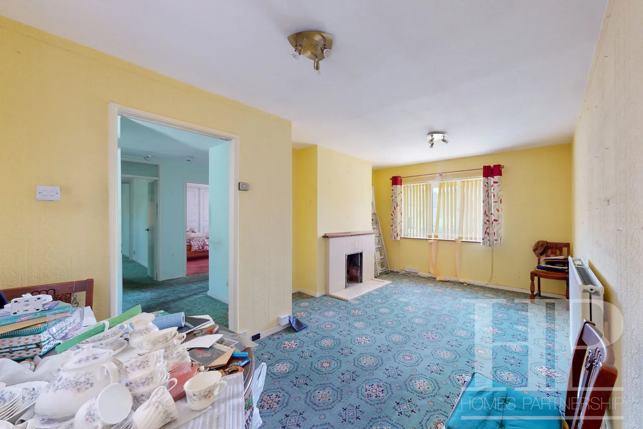 Forester Road, Crawley, RH10, photo 5
