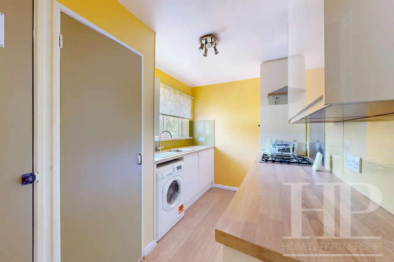 Forester Road, Crawley, RH10, photo 7