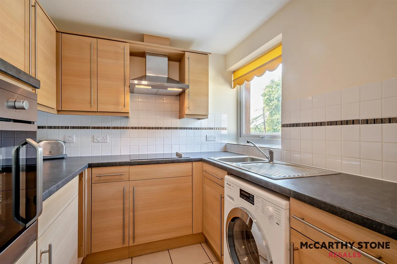 Yarmouth Road, Thorpe St. Andrew, NR7, photo 12