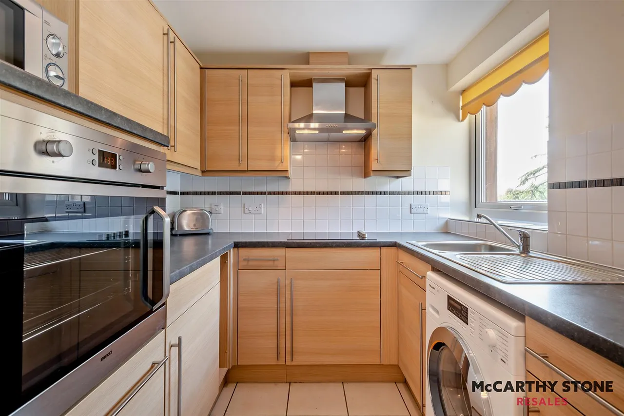 Yarmouth Road, Thorpe St. Andrew, NR7, photo 10