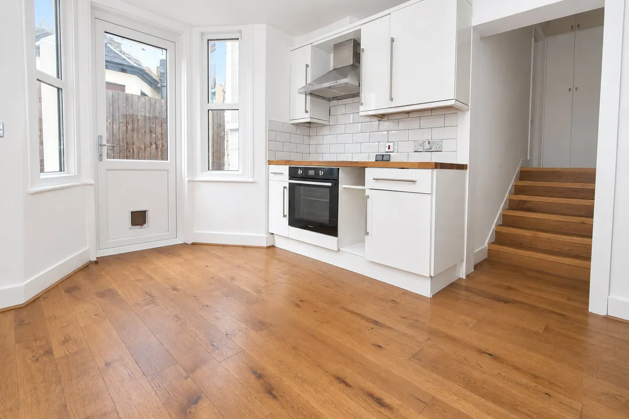 Manor Road, London, SE25, photo 2