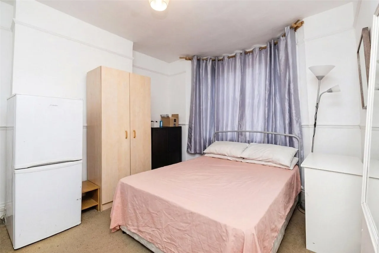 Nelgarde Road, London, SE6, photo 6