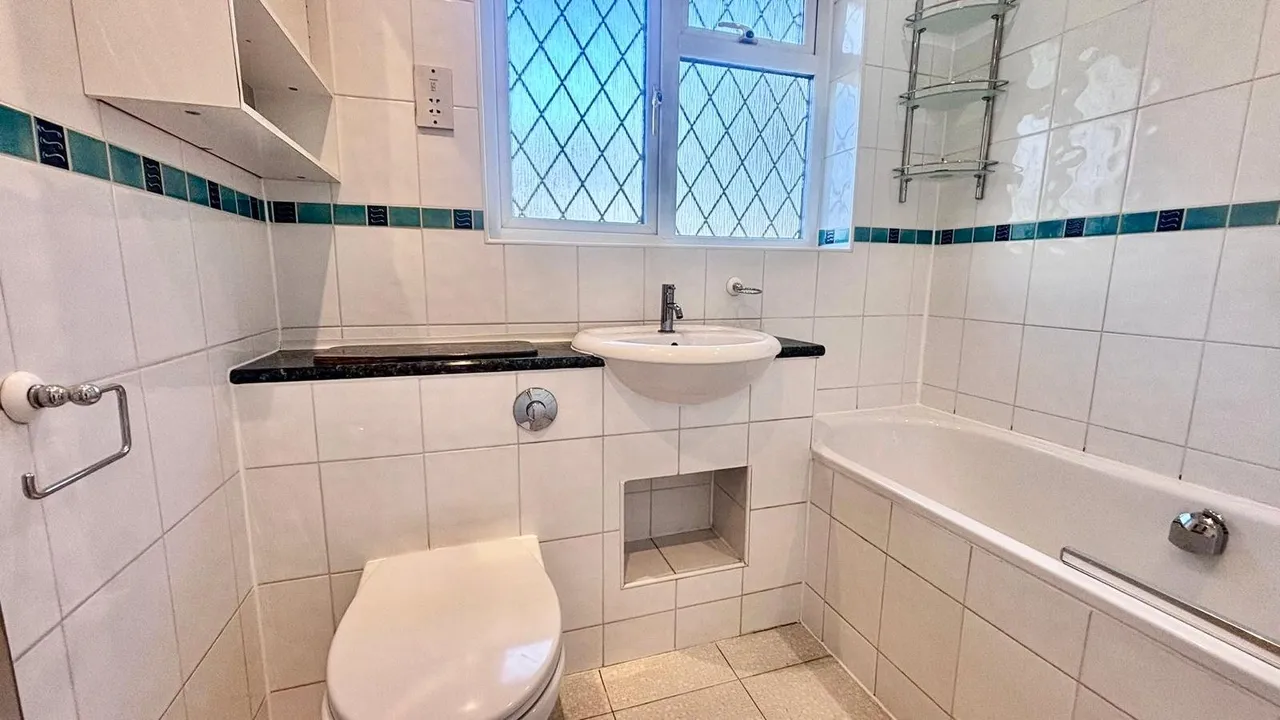 Galloway Close, Fleet, Hampshire, GU51 2TJ, photo 5