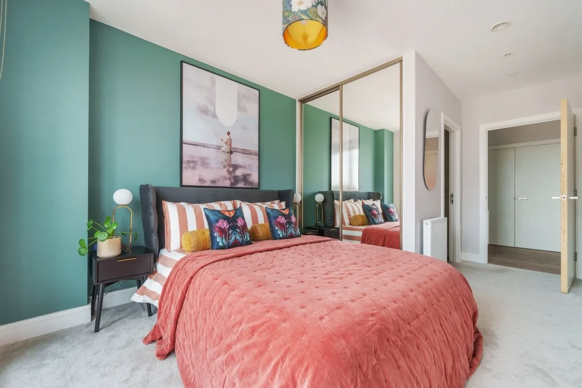 Marketfield Way, Redh, RH1, photo 2