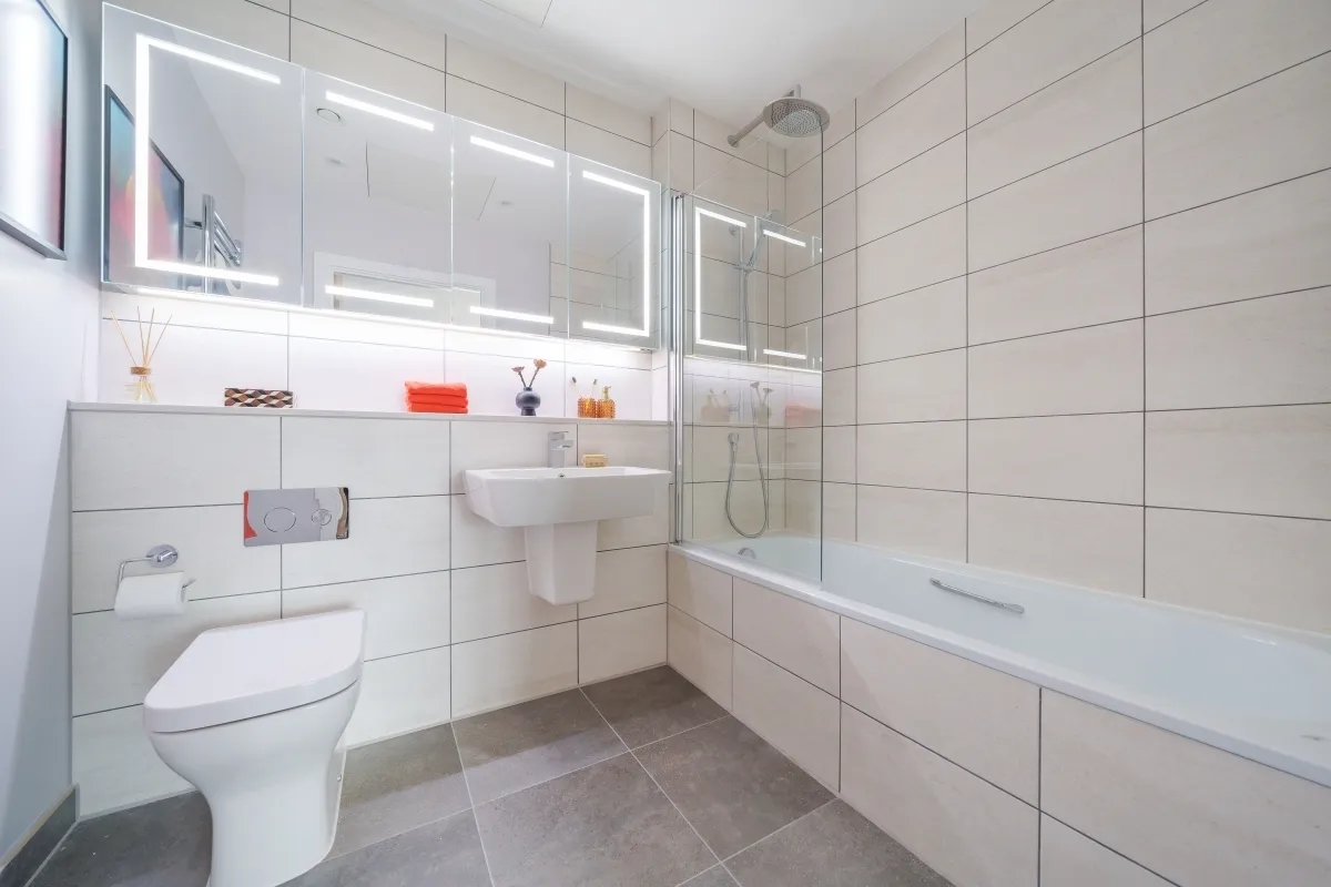 Marketfield Way, Redh, RH1, photo 4