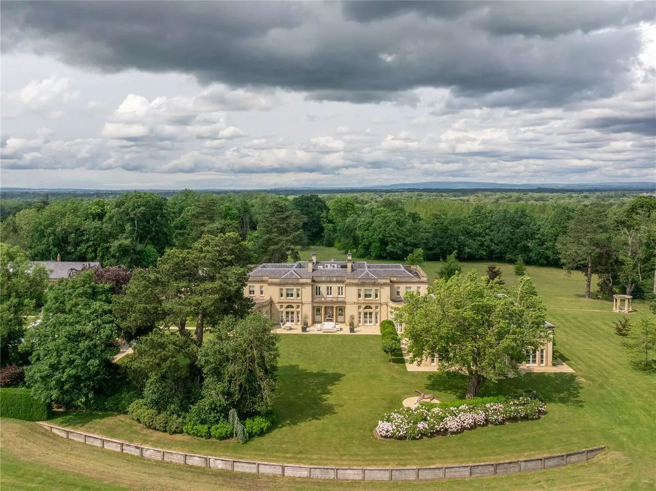 Half Acre Lane, WA4, photo 32