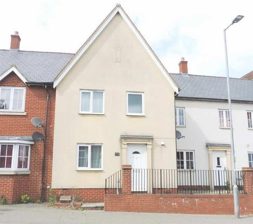 3 bed house to rent — Hythe Hill, Colchester