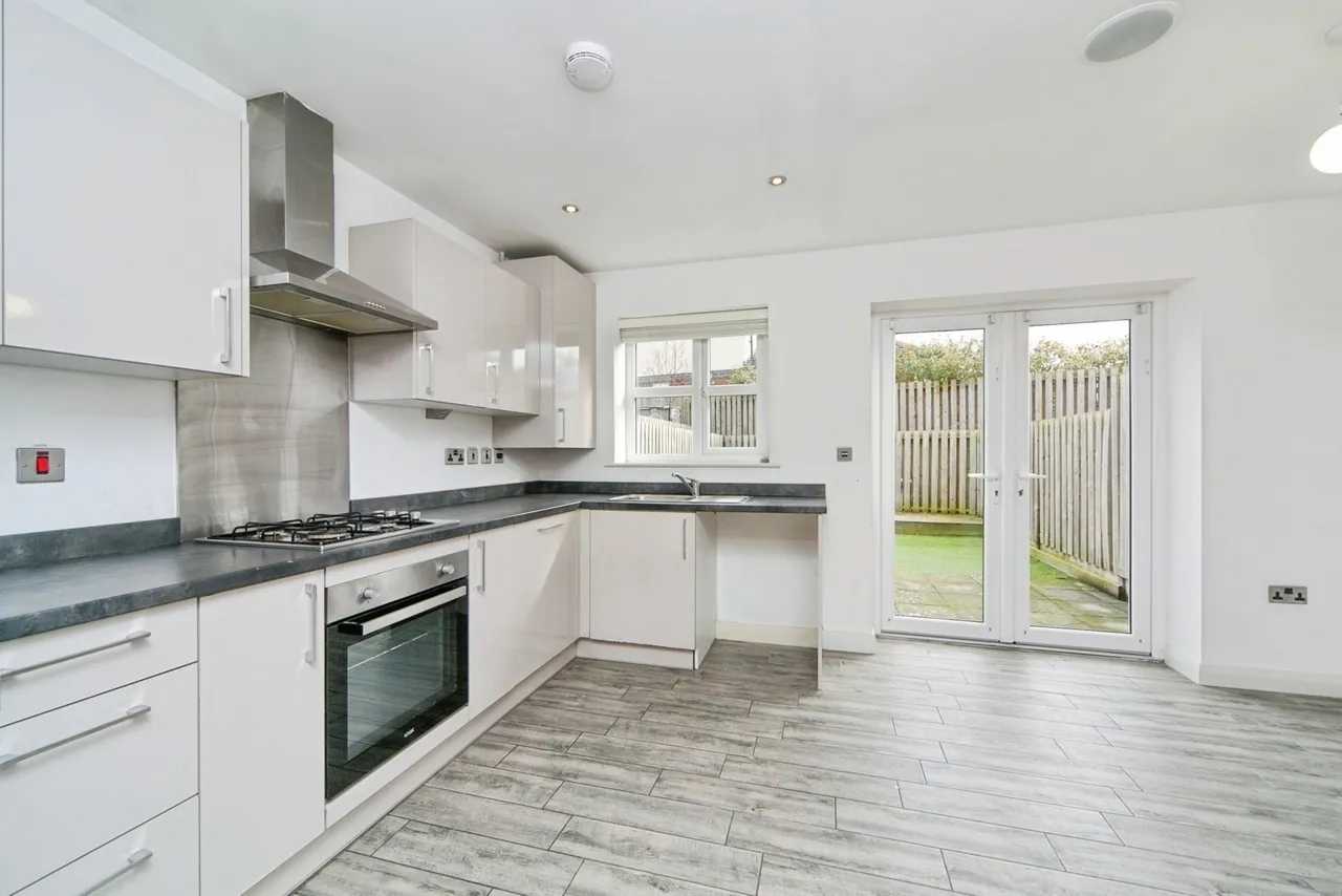 Lon Parciau, Llandudno Junction, LL31, photo 4