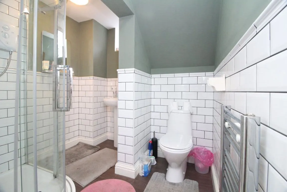 Whitehouse Lane, S6, photo 7