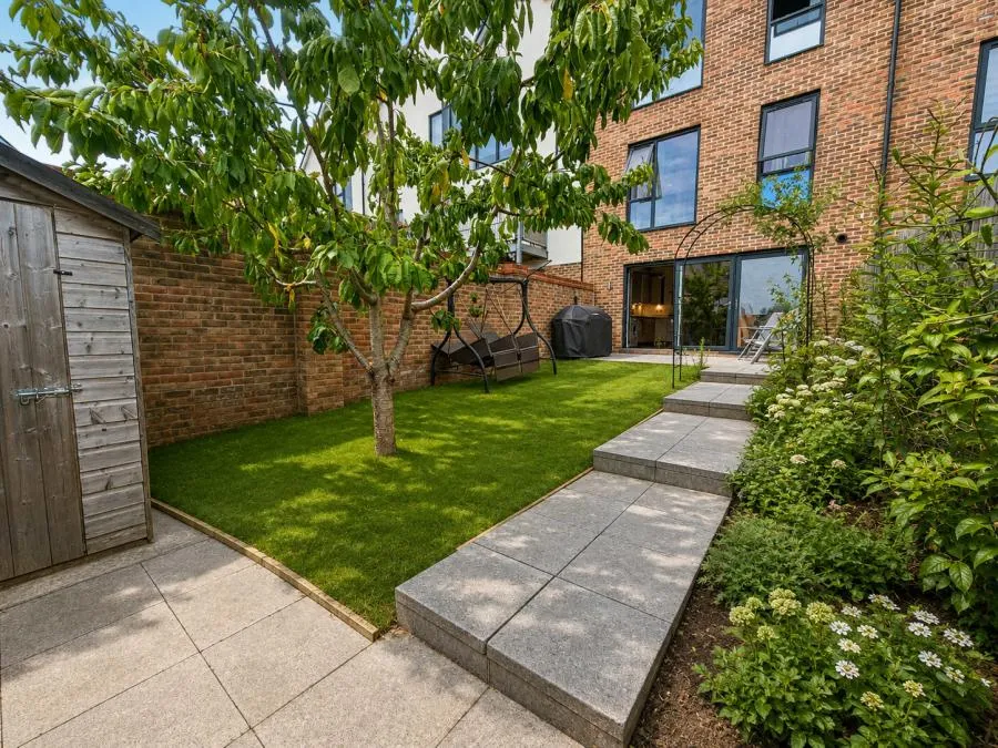 Churchill Road, Uxbridge, UB10, photo 10