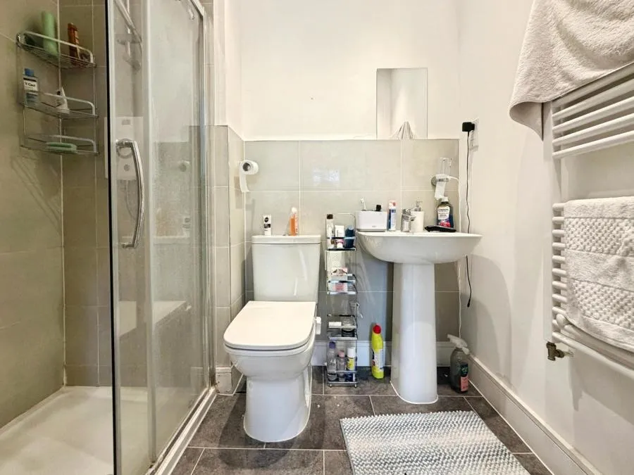 Churchill Road, Uxbridge, UB10, photo 17
