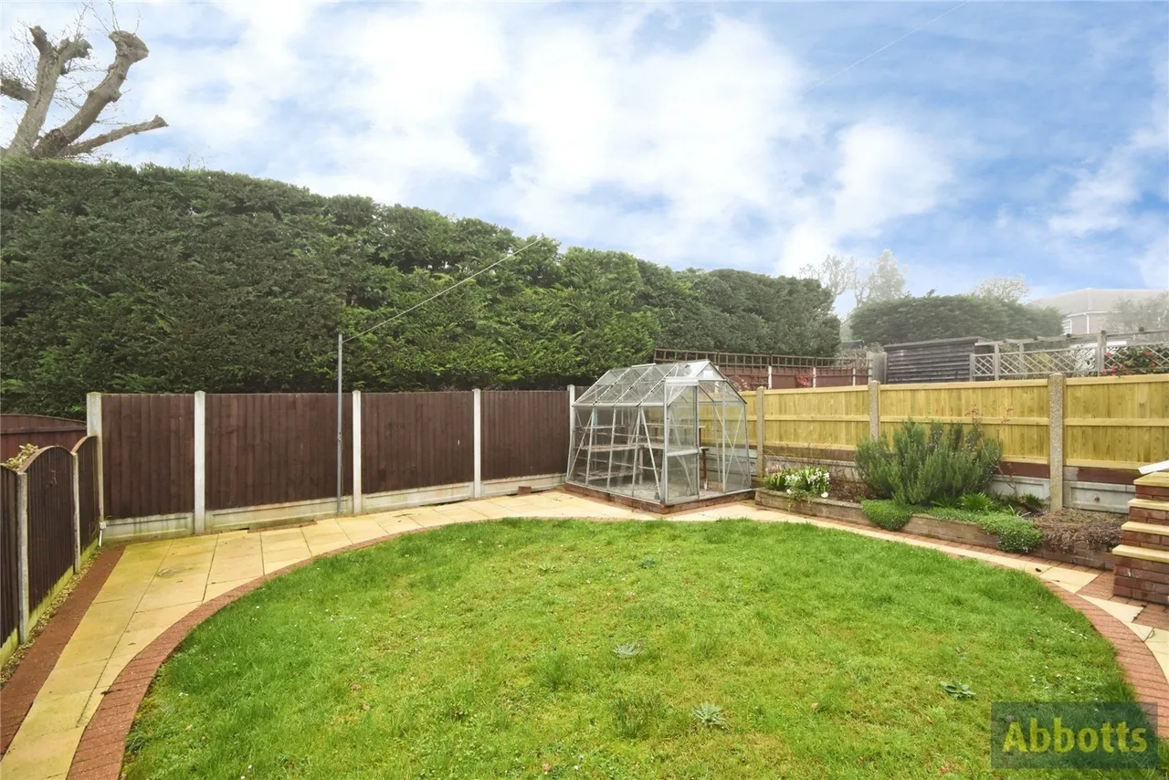 Wyburns Avenue, Rayleigh, Essex, SS6, photo 21