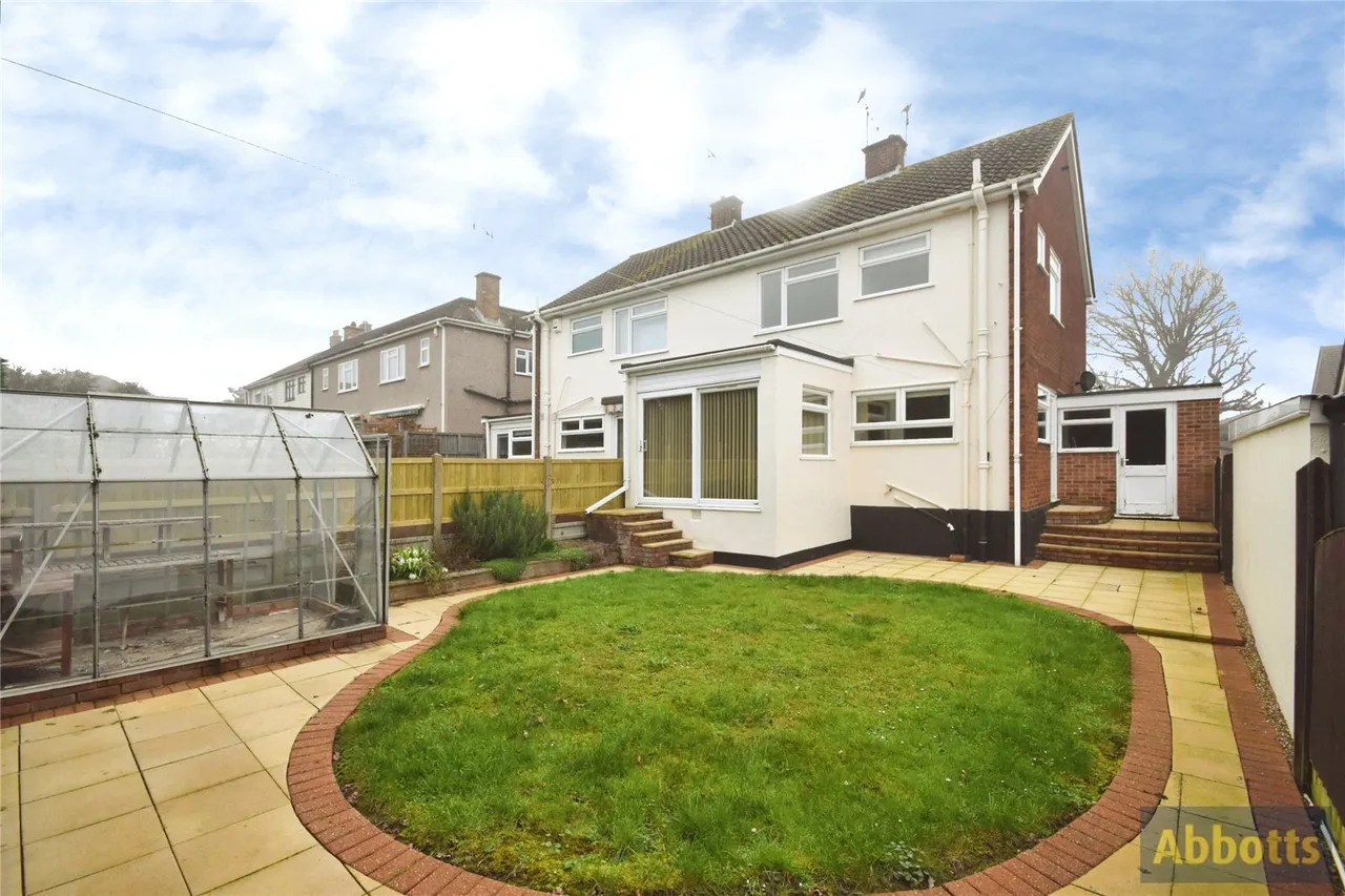Wyburns Avenue, Rayleigh, Essex, SS6, photo 22