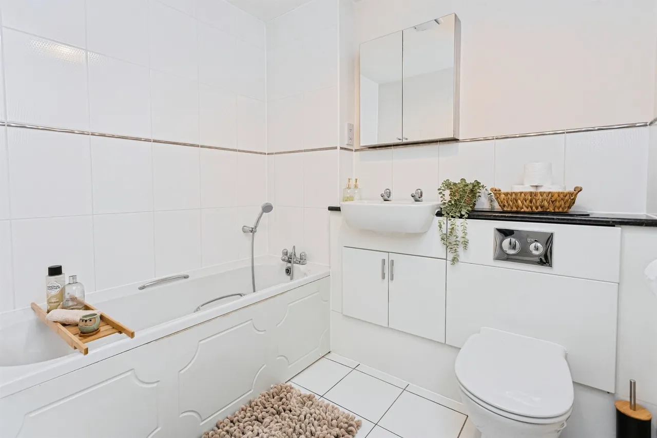 Updown Hill, Haywards Heath, RH16, photo 8