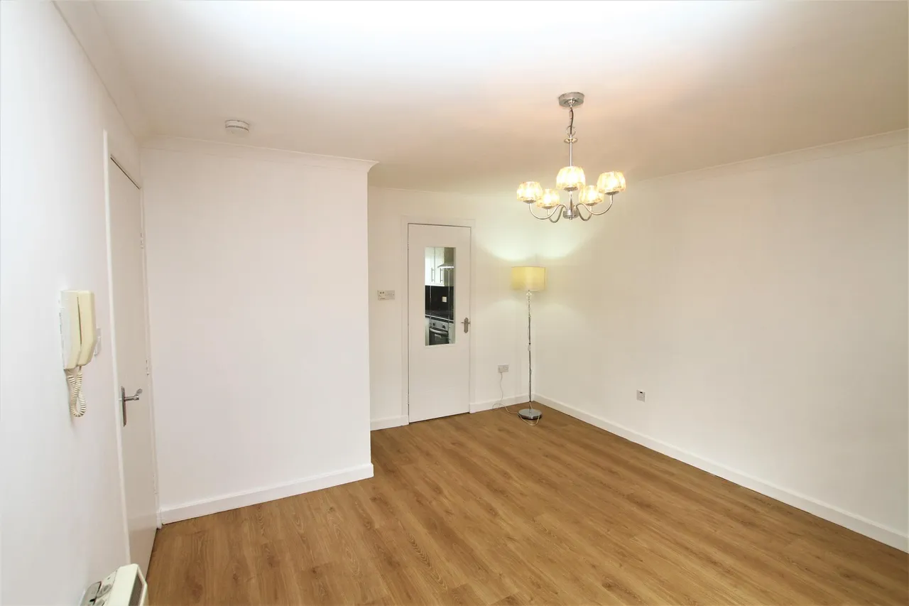 Candleriggs Court, Alloa, FK10, photo 4