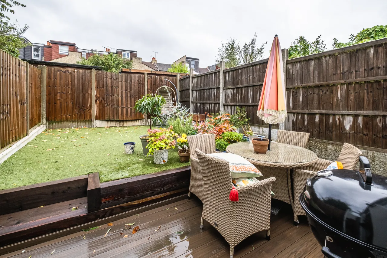 Highworth Road, London, N11, photo 4
